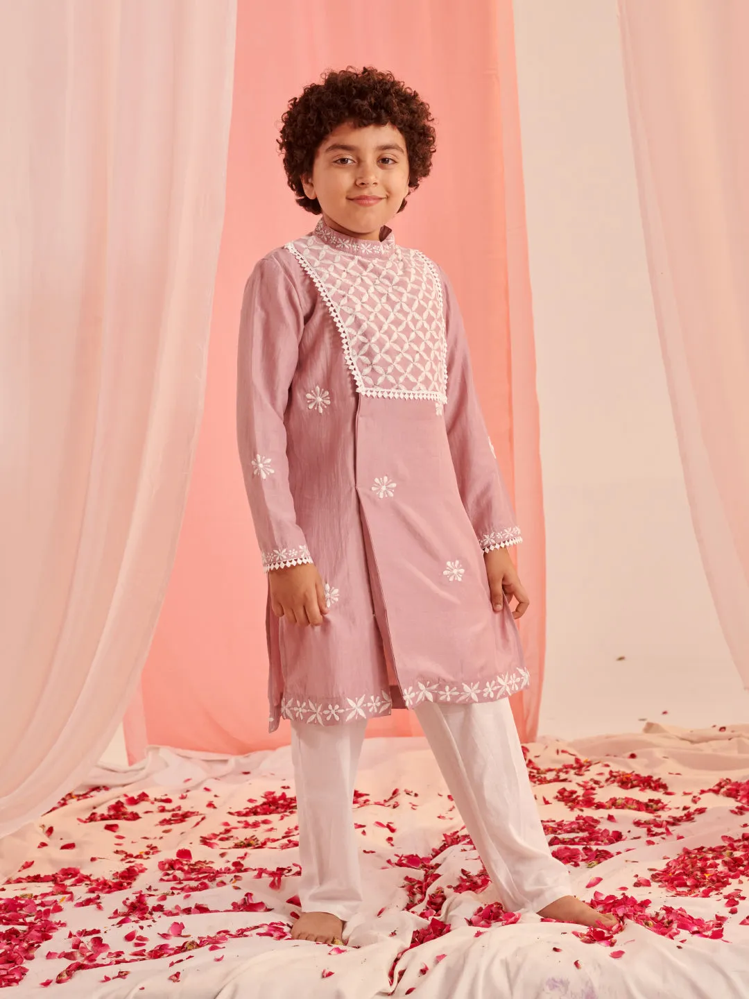Boys Floral Embroidered Regular Kurta With Pyjamas