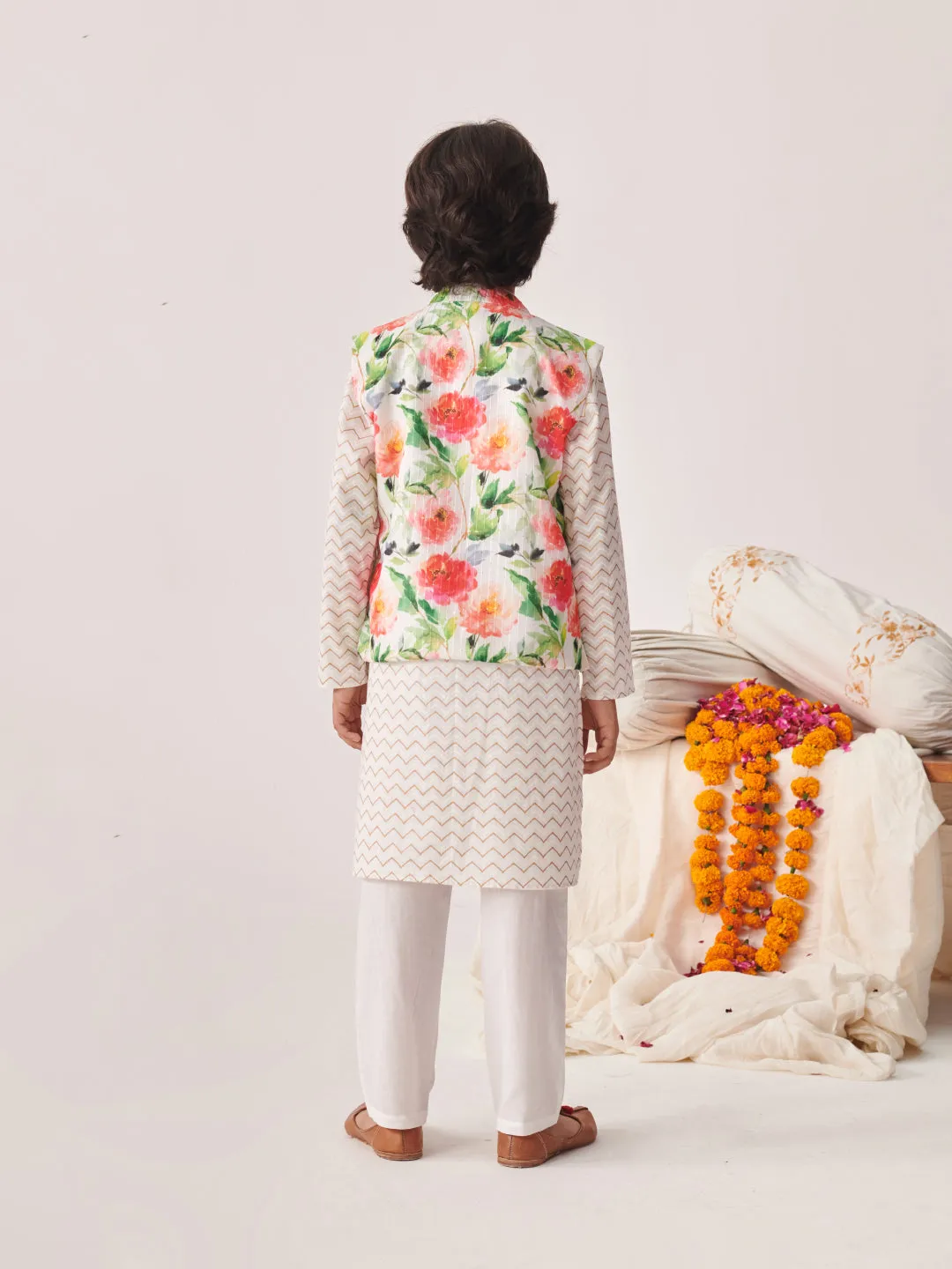 Boys Printed Regular Kurta With Pyjamas