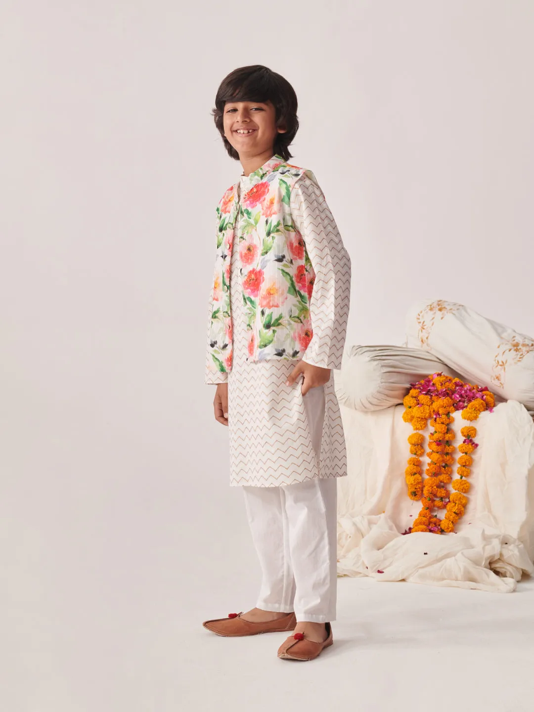 Boys Printed Regular Kurta With Pyjamas