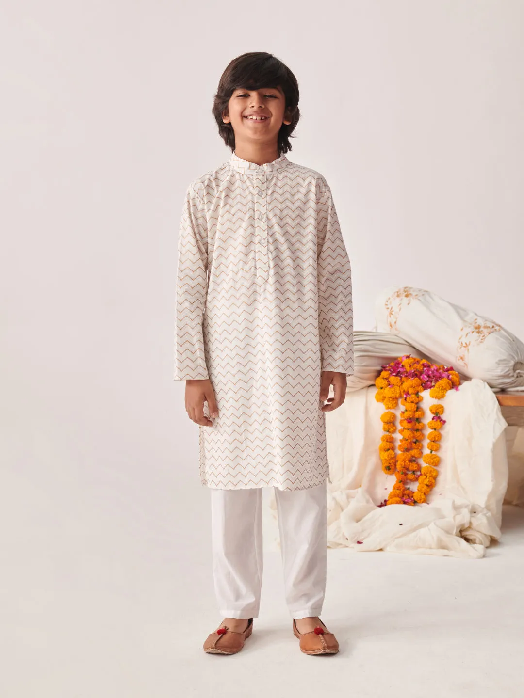 Boys Printed Regular Kurta With Pyjamas