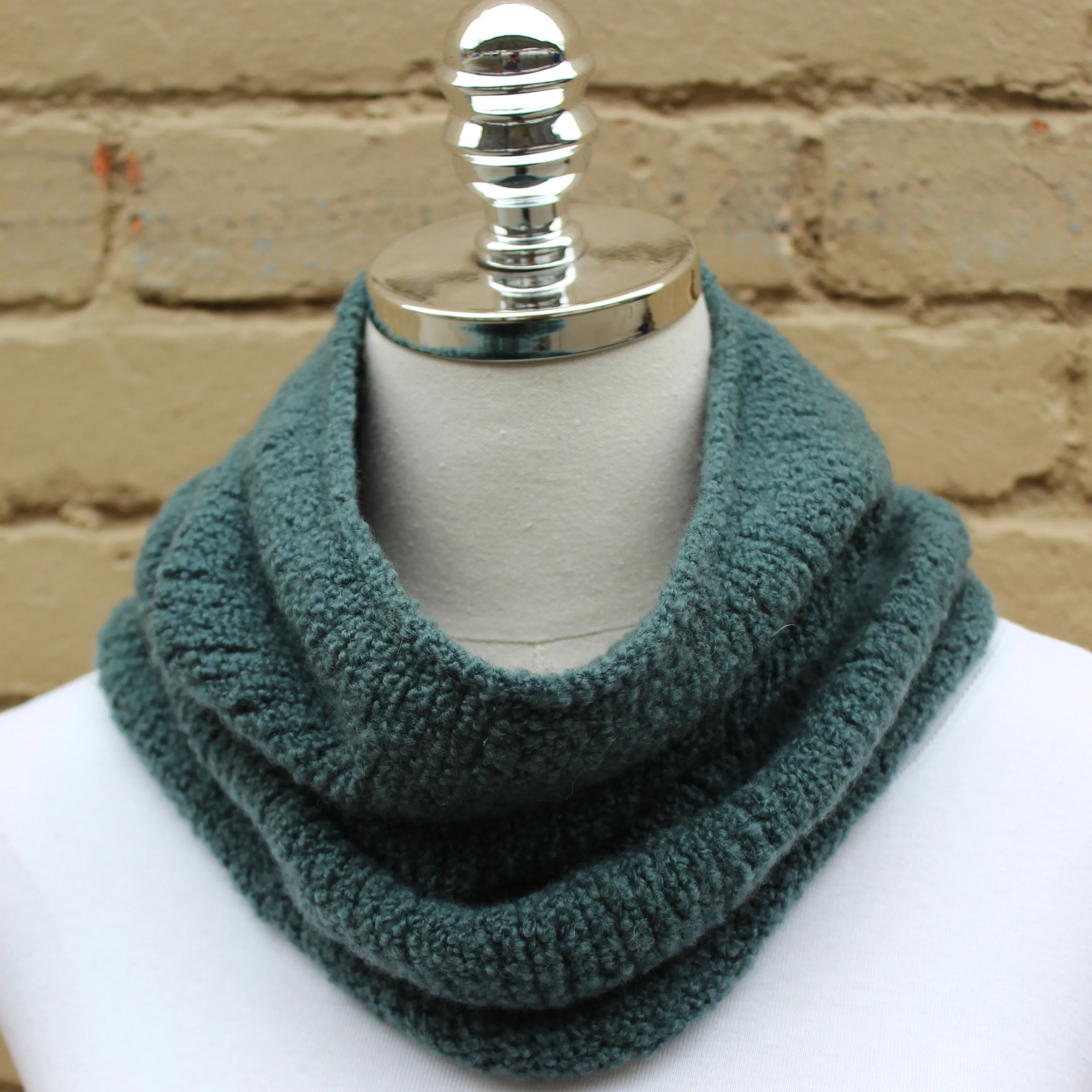Curl Curl Cowl Kit, Woolfolk Flette