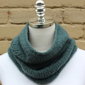 Curl Curl Cowl Kit, Woolfolk Flette